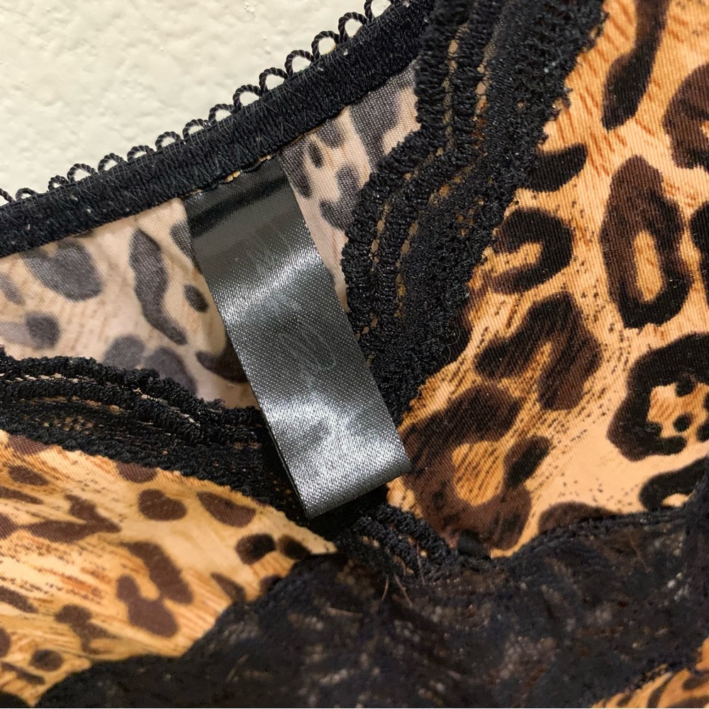 🐆 Leopard Print Negligee 🐆 - Picture 9 of 16